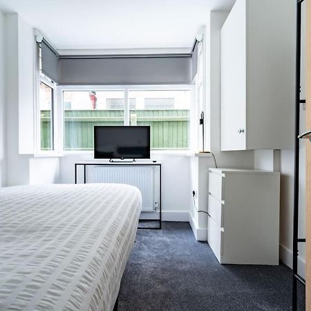 Isaacs View - Ground Floor Apartment คลีทอร์ปส์ ภายนอก รูปภาพ