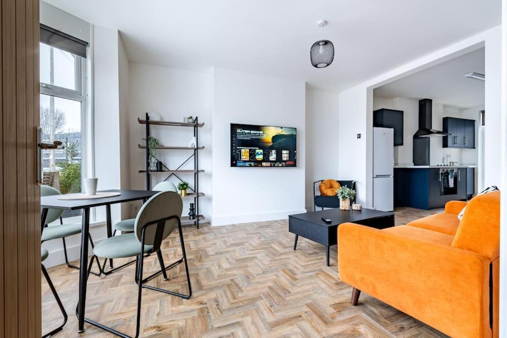 Isaacs View - Ground Floor Apartment คลีทอร์ปส์ ภายนอก รูปภาพ